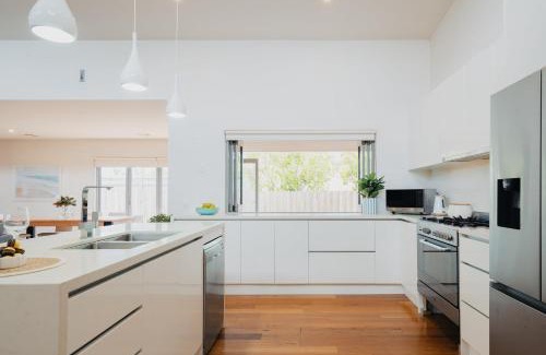 Torquay Villa | Sea Breeze Pacific Drive Torquay