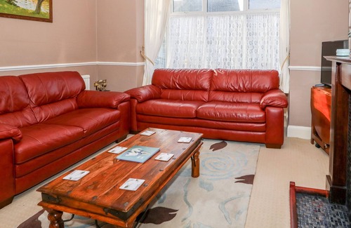 Hunstanton Cottage | SEA BREEZE, pet friendly, character holiday cottage in Hunstanton