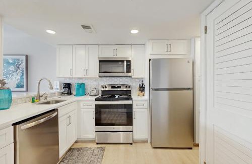 Bethany Beach Apartment | Sea Colony - 207 Brandywine House Rd.