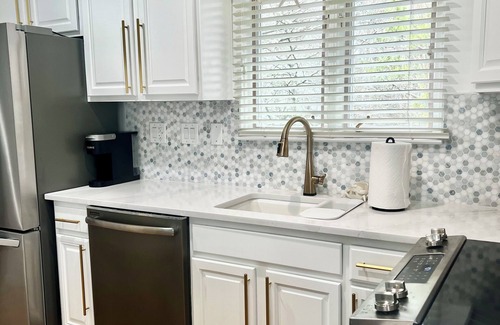 Bethany Beach Condo | Sea Colony, Lakefront, 2 BR + Loft, walk to beach, shops & restaurant