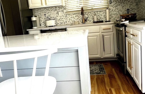 Bethany Beach Condo | Sea Colony, Lakefront, 2 BR + Loft, walk to beach, shops & restaurant