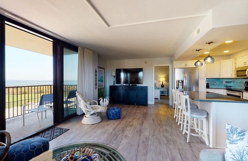 Bethany Beach Condo | Sea Colony Ocean 2nd floor condo w/elevator, gym, and free WiFi