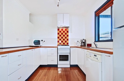 Port Willunga House | Sea Devine ~ Port Willunga - Charming, Comfy and Close to Port Willunga Beach | Pets Negotiable