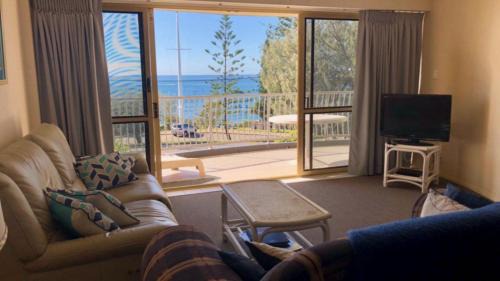 Kings Beach Apartment | Sea Eagles Unit 4