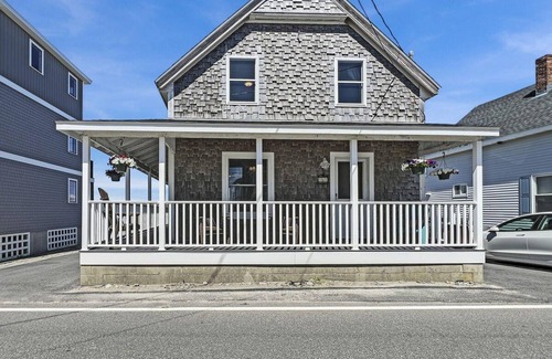 Wells Beach House | Sea Esta in Wells With 4 Bedrooms and 1 Bathrooms
