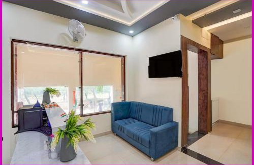 Cuttack Hotel | Sea Facing Hotel The Dreamland Near Shree Jagannath Temple - Lift-Wifi-Parking and Restaurant Facilities - All Room Sea Facing With Attached Balcony -A luxuary Hotel in Puri