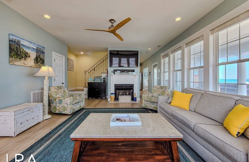 North Topsail Beach House | Sea For Yourself: Your Dream Beach Getaway!