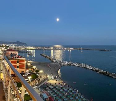 Chiavari Apartment | Sea front attic
