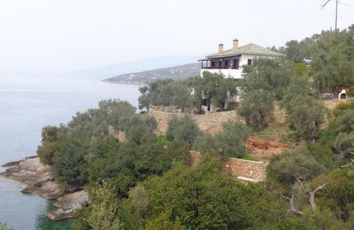 Milina Apartment | Sea Front