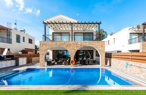 Ayia Thekla Villa | Sea Front Oceanus H2 by Ezoria Villas
