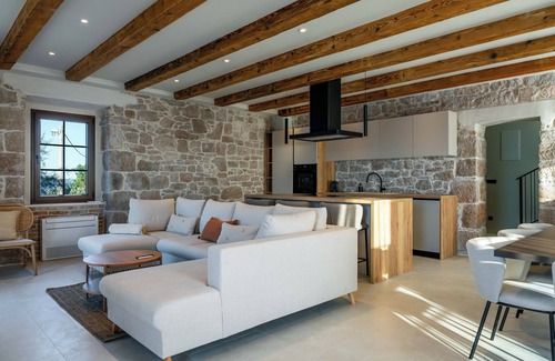 Komoseva Villa | Sea front Villa Draga - infinity pool