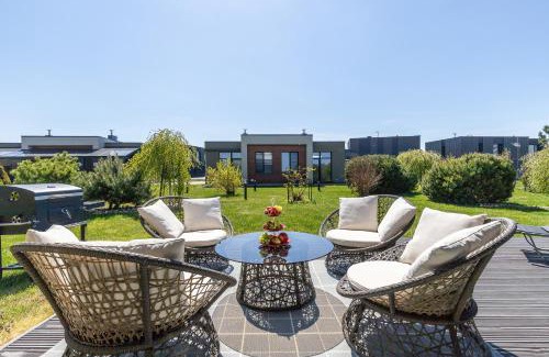 Palanga Villa | SEA GARDEN atostogų namai su šildomu baseinu, Kunigiškiai