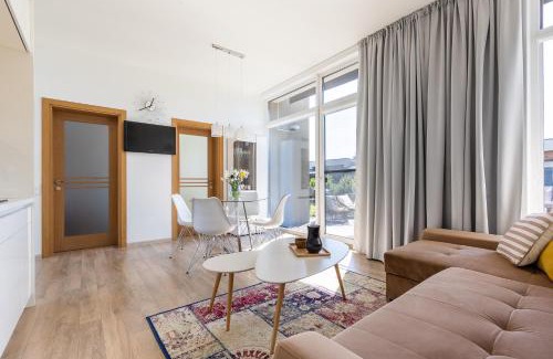 Palanga Villa | SEA GARDEN atostogų namai su šildomu baseinu, Kunigiškiai