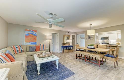 Whitney Beach Apartment | Sea Grape Inn 6- BEACHFRONT Property