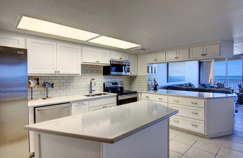 Port Aransas Condo | Sea Gull #410: Beachfront 3 Bedroom 2.5 Bath with Spectacular Views and 24 Hour Management