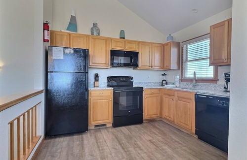 Buxton Cottage | Sea Horse- Oceanside- Only a short Walk to Beach- Community Pool & Spa
