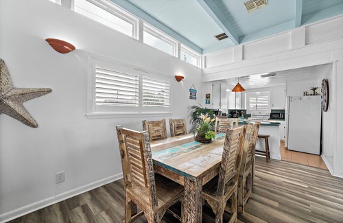 Galveston House | Sea Isle Subdivision-Easy BreezynEnjoy Fishing or the Beach at this property.