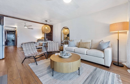 Frydendal Condo | Sea La Vie 2025 Renovated On Sapphire Beach King Bed
