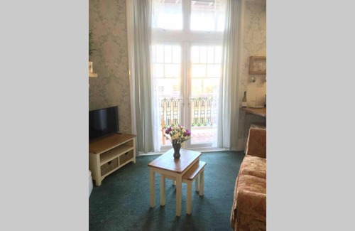 Roundham Apartment | Sea Peeps