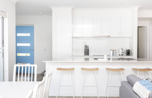 Kingscliff House | Sea Poppy - Beachside 4 Bedroom home with pool