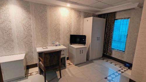 Uttara Hotel | Sea Shell Palace