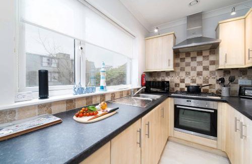 St Ives House | Sea Shells