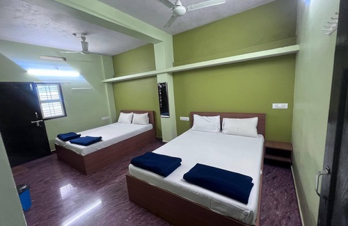 Hireguthi Hotel | Sea Side Budget and Comfort Stay in Gokarna