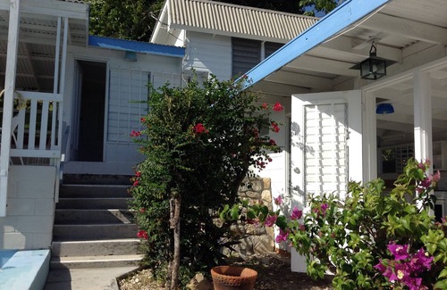 Seatons Village Cottage | Sea Side Cabin With Pool!