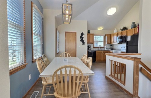 Buxton Cottage | Sea Turtle- Oceanview Villa- Short Walk to Beach- Community Pool & Spa