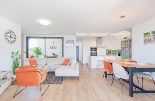Villajoyosa Apartment | SEA VIEW 2 BDR Apartment Allonbay Village & SPA
