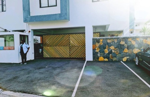 Flic-en-Flac Apartment | Sea View, 3 Bedroom, 2 Bath, Penthouse, Swimming Pool - Flic en Flac
