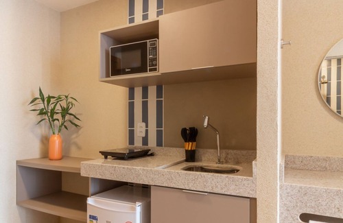 Leme Apartment | Sea View and Balcony with Bathtub | Q21