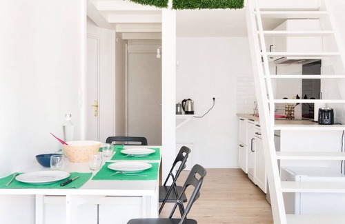 La Rochelle Apartment | Sea view apartment with pool