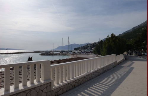 Baska Voda Apartment | Sea view Apartment for 2-3 people - family