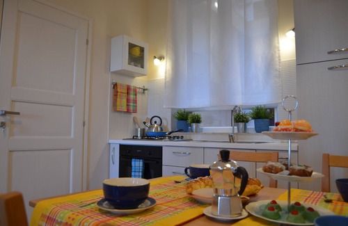 Marsala Apartment | Sea View Apartment in the Center of Marsala- Sea View- free WIFI- FreeParking