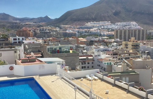Los Cristianos Apartment | Sea view apartment / large balcony