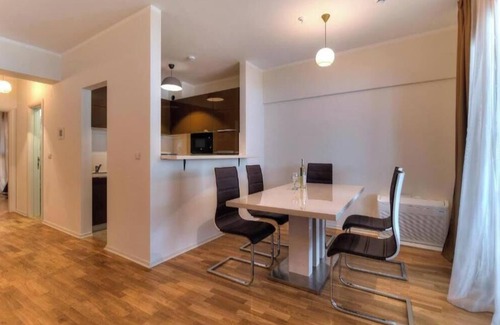 Boreti Apartment | Sea View Apartments MonteBook Three-Bedroom Apartment with Sea View