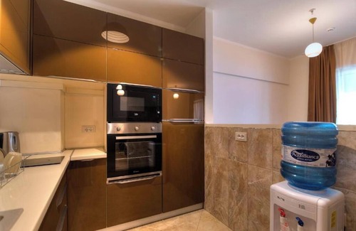 Boreti Apartment | Sea View Apartments MonteBook Three-Bedroom Apartment with Sea View