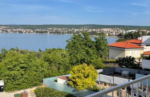 Vantacici Apartment | Sea view by Moro