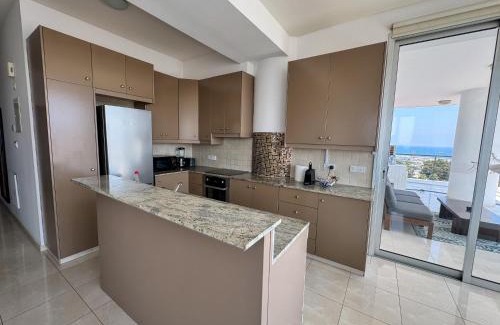 Larnaca Apartment | Sea View City Beach Apartment