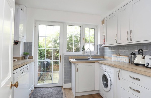 Menai Bridge Cottage | SEA VIEW COTTAGE, pet friendly, with a garden in Menai Bridge