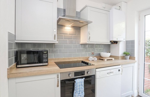 Menai Bridge Cottage | SEA VIEW COTTAGE, pet friendly, with a garden in Menai Bridge