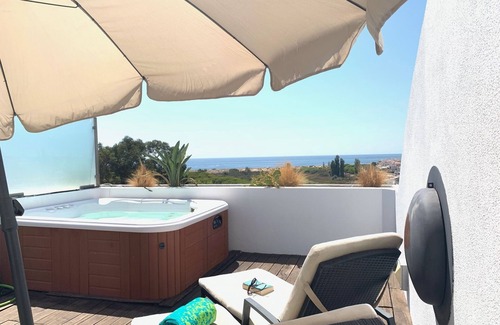 Vale do Garrao Apartment | Sea view duplex two bed apartment just minutes from the beach, private jacuzzi.