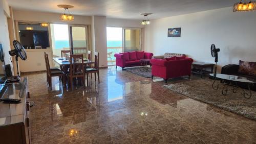 Bab Sharqi Apartment | Sea View Heart Apartment (families only)