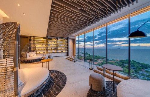 Pratumnak Hill Apartment | Sea View High Floor - Breathtaking Views