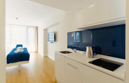 New Boulevard Apartment | Sea View Hotel On the Seaside