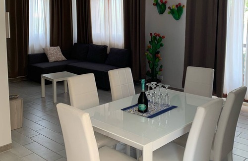 Praiola Villa | Sea view house between Taormina and Catania