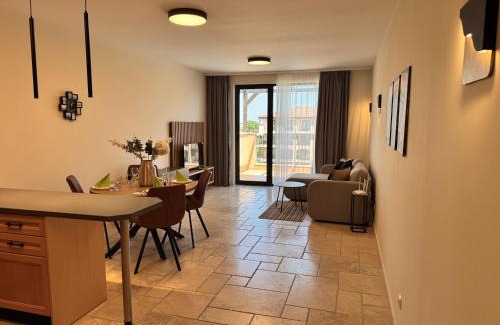 Topola Apartment | Sea View & infinity pool apartments in Kaliakria resort