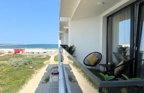 Navodari Apartment | Sea View Luxury Retreat - private parking