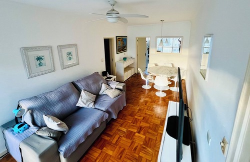 Pitangueiras Apartment | Sea view Pitangueiras. Beach service. Garage. Safety net.